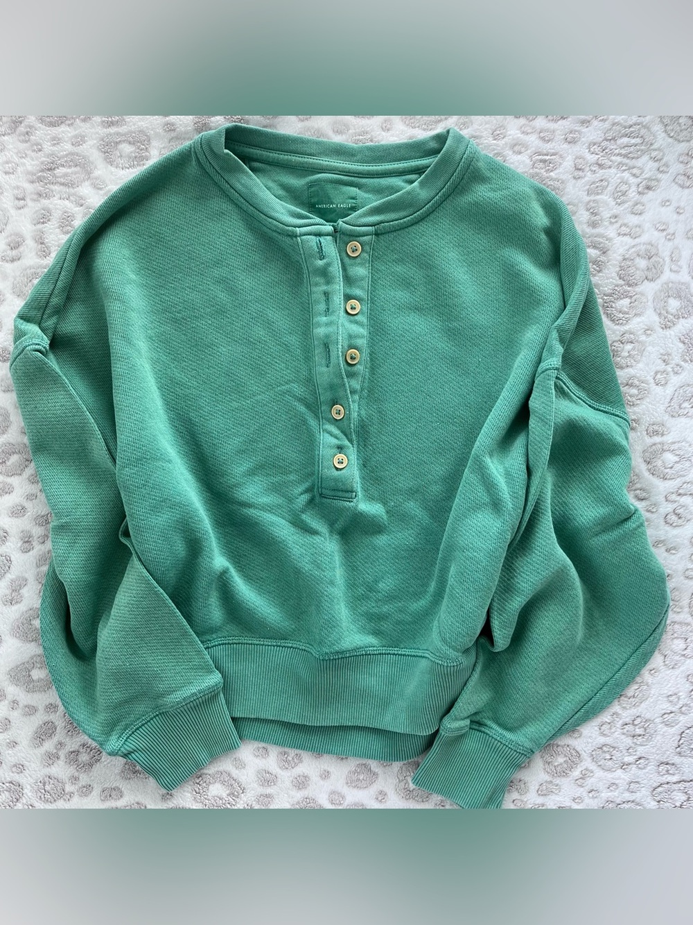 American Eagle Outfitters Green Henley Sweatshirt